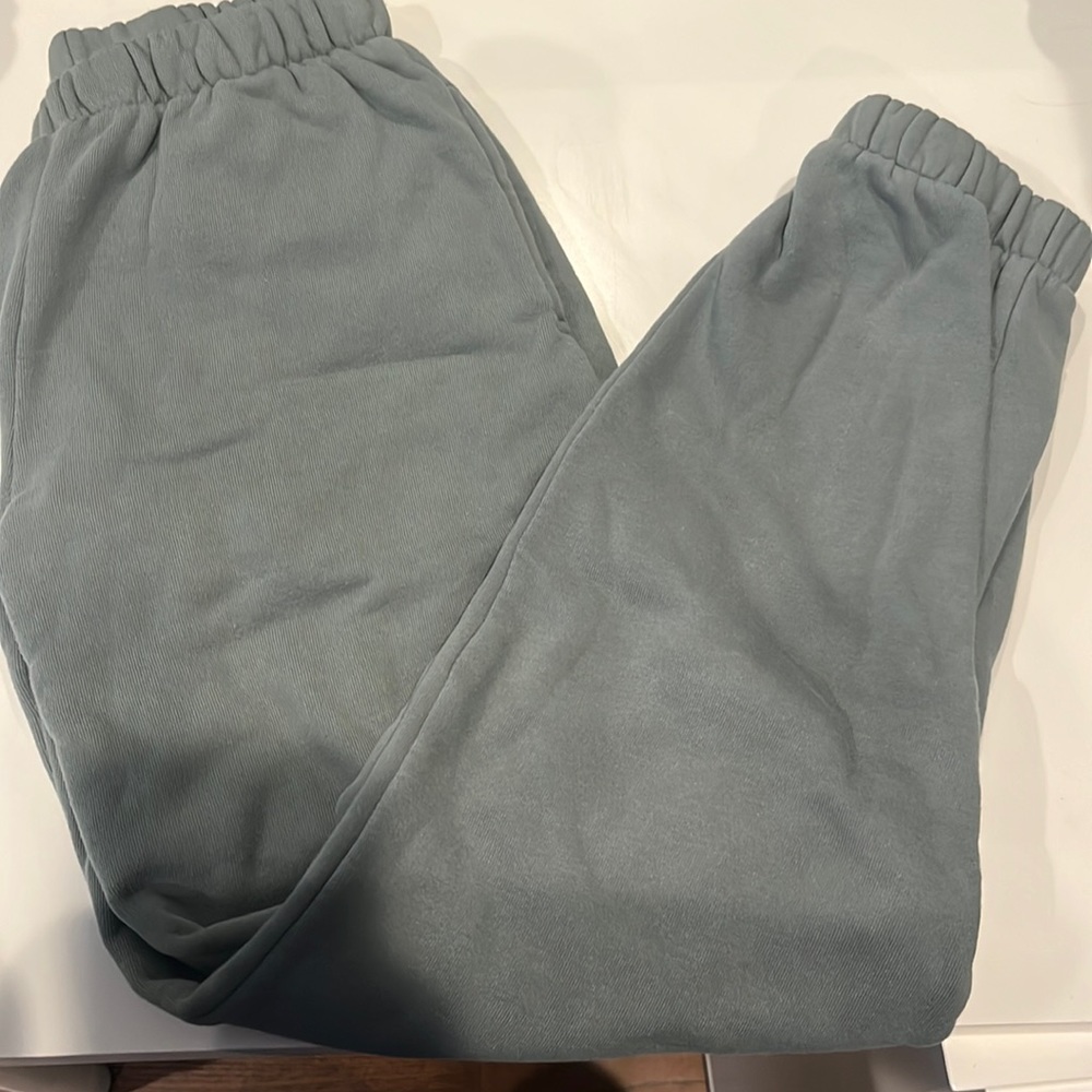 Brandy Melville sweatpants
